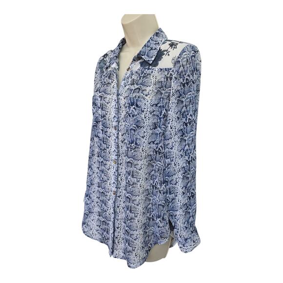 Anthropologie Fig & Flower Blue Boho Floral Blouse Roll Tab Sleeve Button Top PM - Picture 4 of 6